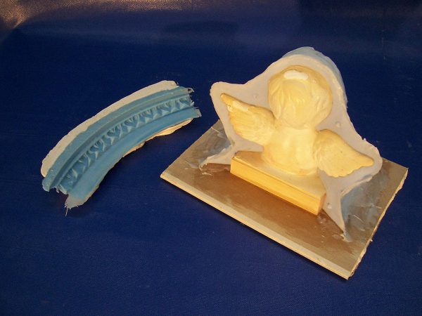 Mehrteilige Formen dienen der dreidimensionalen Abformung